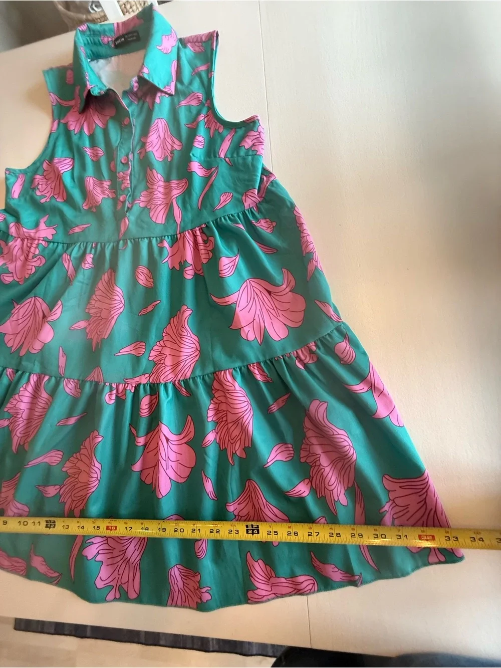 Woman's SHEIN Green Sleeveless Dress with Pink Floral Print large